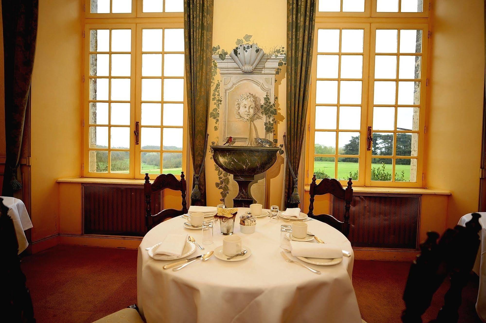 Chateau De Curzay Dış mekan fotoğraf